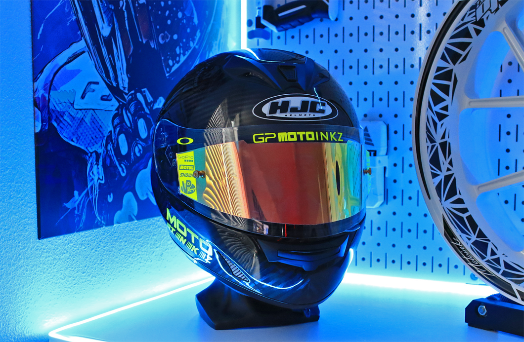 Tinted Tear-Offs Kit / Fits all full face helmets – MOTOINKZ