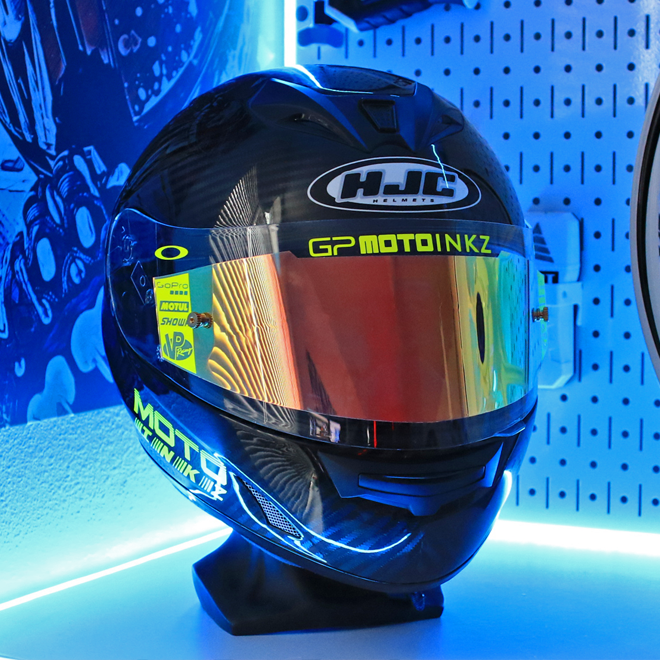 Tinted Tear-Offs Kit Fits all full face helmets – MOTOINKZ